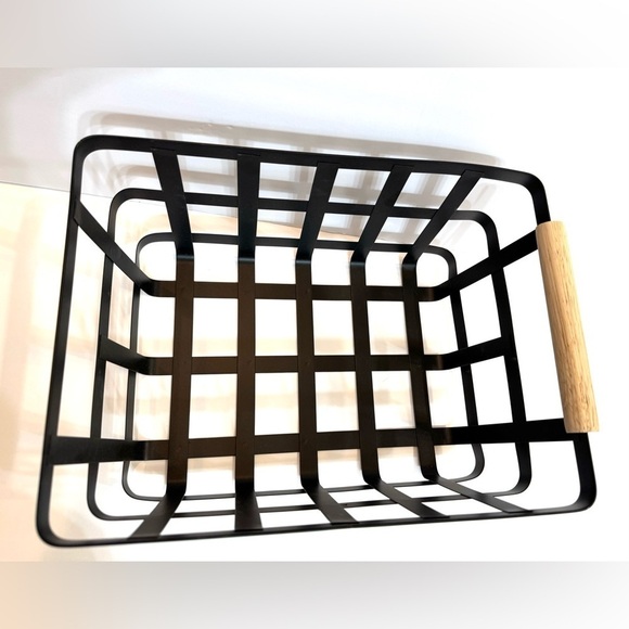 Contemporary Black Metal Basket Modern Farmhouse - Picture 2 of 10